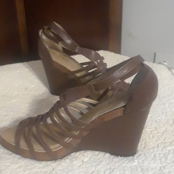 Bundle and Save Me Too Wedged Heel - Picture 6 of 6